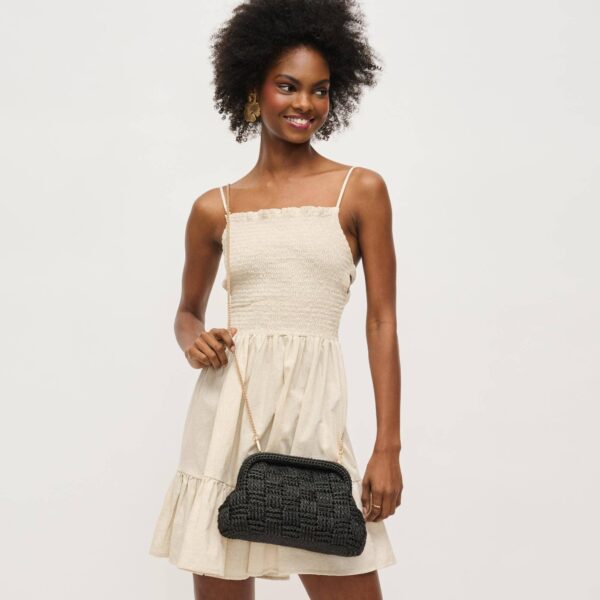 5a702812719c17f5d628ea09722ea269db5ffd00bb4f5c51e1dc24368642b807.jpg Annie Clutch